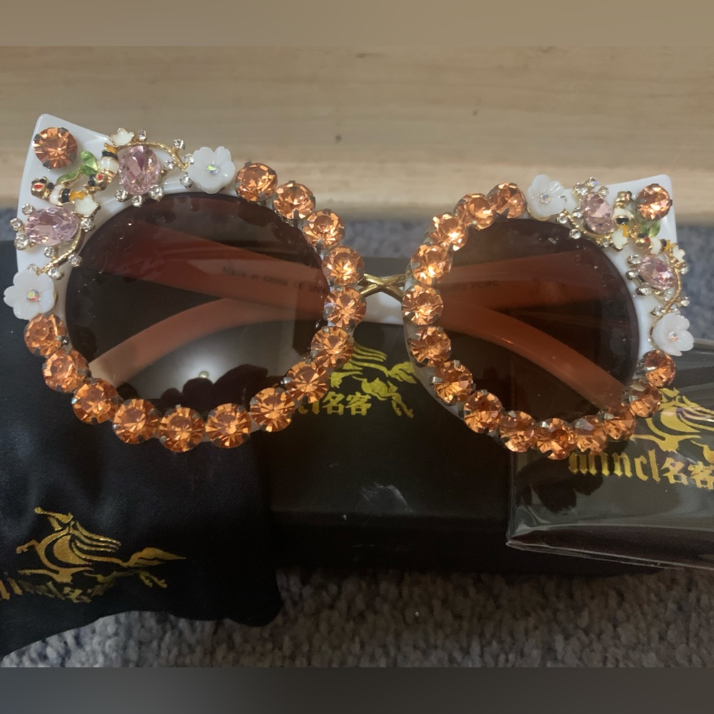 New in box bling cat eye sunglasses